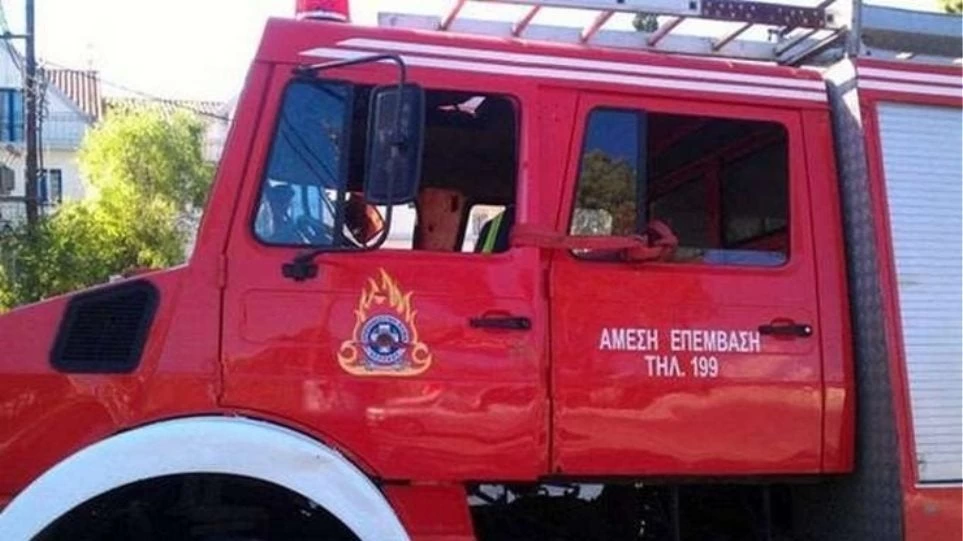 Μεγάλη φωτιά σε βιοτεχνία στον Μαραθώνα